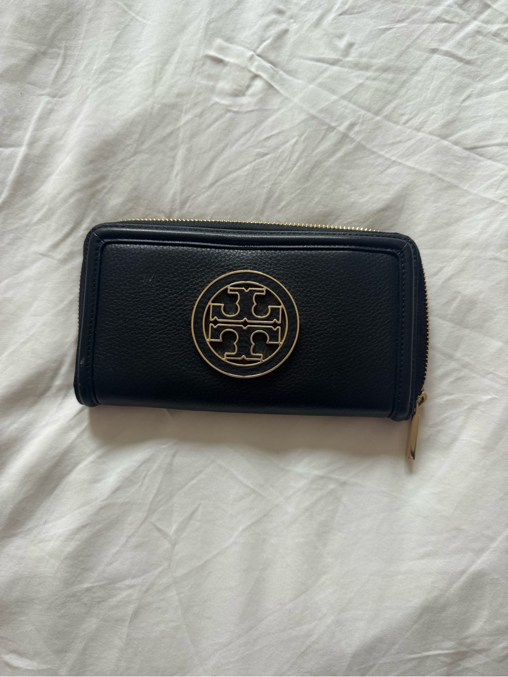 Tory Burch Black Leather Zip Wallet with Gold Logo